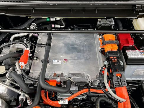 New 2026 Lexus RZ 450e Premium image 17