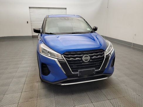 Used 2021 Nissan Kicks S FWD image 14