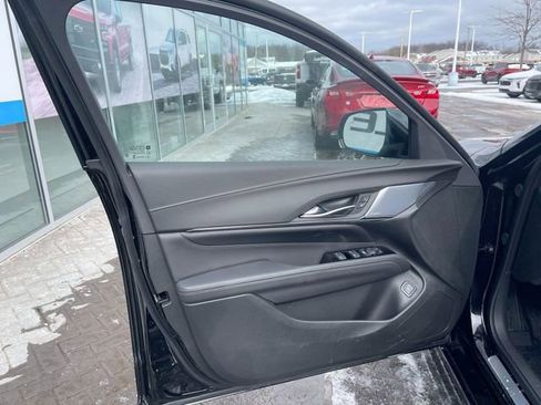 Used 2025 Cadillac CT4 Luxury image 22