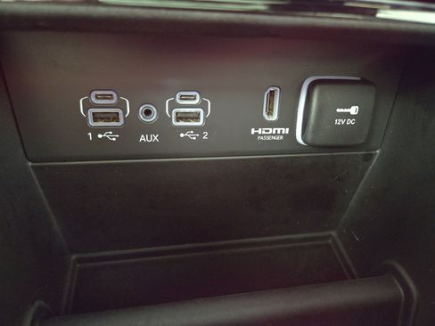 Certified 2023 Jeep Grand Cherokee Overland image 34