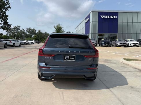 Certified 2026 Volvo XC60 B5 Plus AWD/4WD image 5
