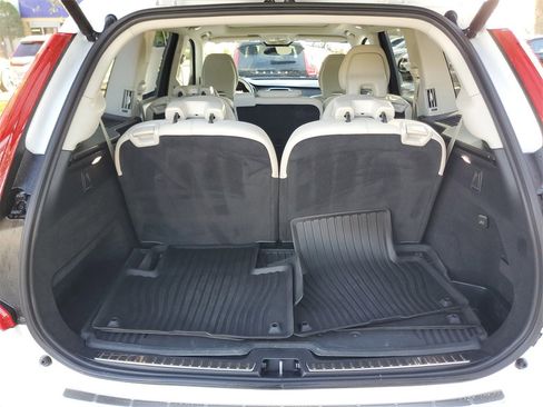 Certified 2024 Volvo XC90 B5 Core w/ Protection Package Premier image 9