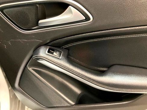 Used 2018 Mercedes-Benz CLA 250 image 38