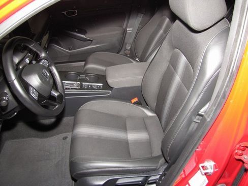 Certified 2024 Honda Civic Sport image 9