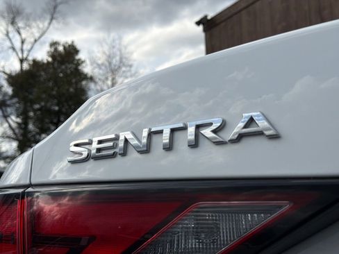 Used 2025 Nissan Sentra SV image 15
