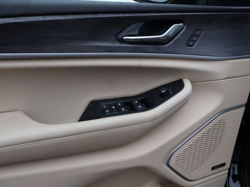 Used 2021 Jeep Grand Cherokee L Limited image 25