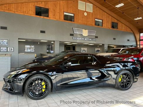Used 2023 Chevrolet Corvette Stingray Preferred Conv w/ 2LT image 1