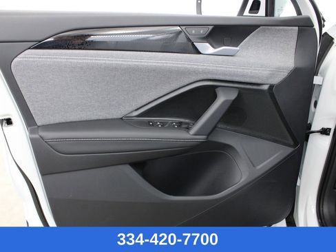 New 2026 Volkswagen Tiguan S image 14