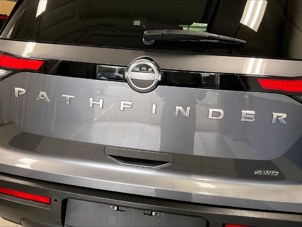 Certified 2025 Nissan Pathfinder SV AWD/4WD image 28