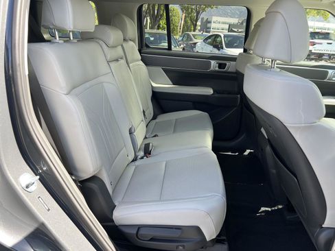 Used 2026 Hyundai Santa Fe SEL AWD/4WD image 25