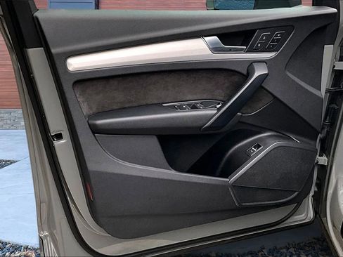 Used 2019 Audi SQ5 Premium w/ Convenience Package image 22