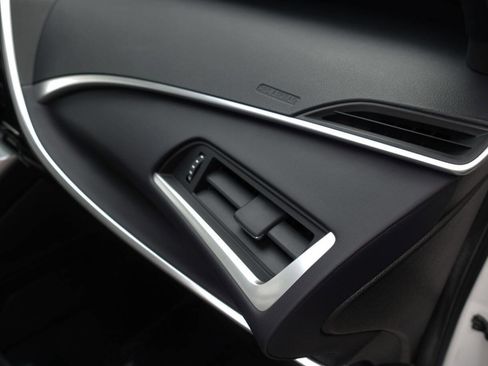 Used 2017 Toyota Mirai FWD image 30