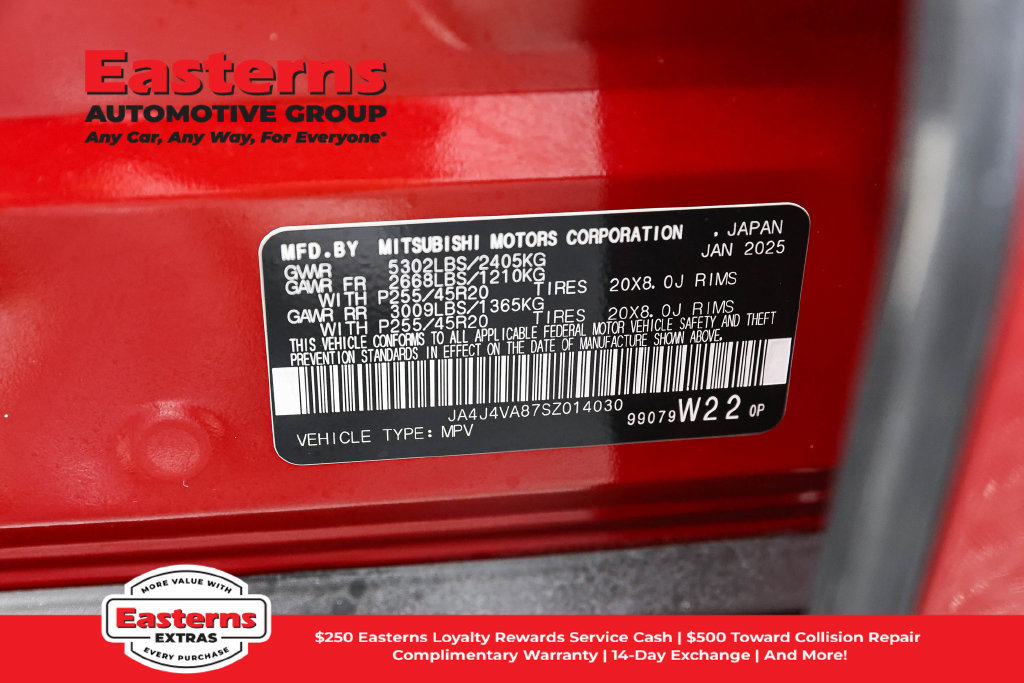 Used 2025 Mitsubishi Outlander SE AWD/4WD image 37