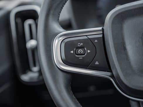 Certified 2023 Volvo XC40 B5 Plus w/ Driver Assist Package image 27