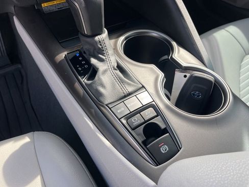 Used 2021 Toyota Camry SE w/ Audio Upgrade Package FWD image 23