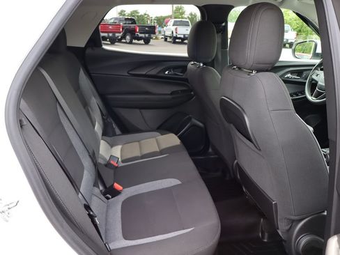 Used 2022 Chevrolet TrailBlazer LT w/ Convenience Package AWD/4WD image 28