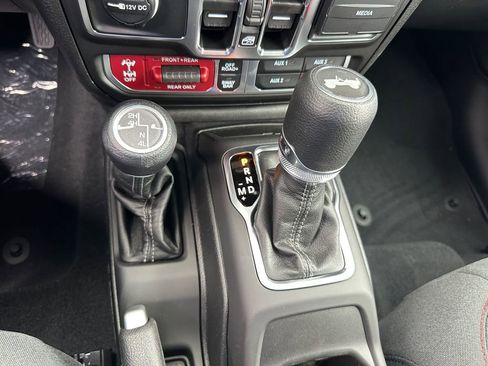 New 2025 Jeep Wrangler Rubicon image 21