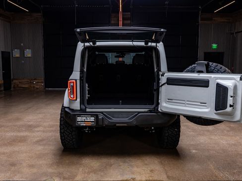 Used 2026 Ford Bronco Outer Banks AWD/4WD image 9