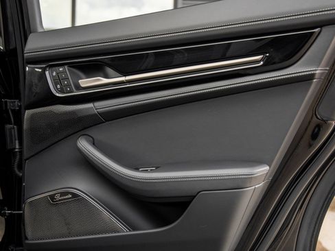Certified 2026 Porsche Panamera Turbo AWD/4WD image 40