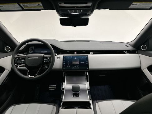 New 2026 Land Rover Range Rover Evoque Dynamic SE AWD/4WD image 16