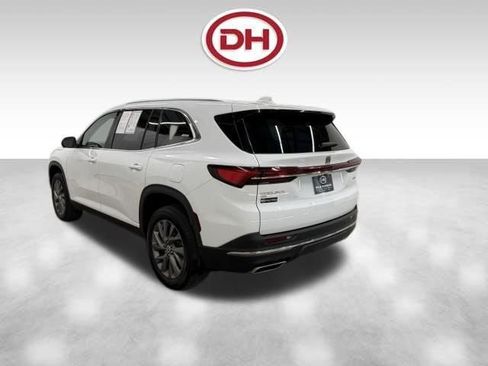 Used 2026 Buick Enclave Preferred AWD/4WD image 9
