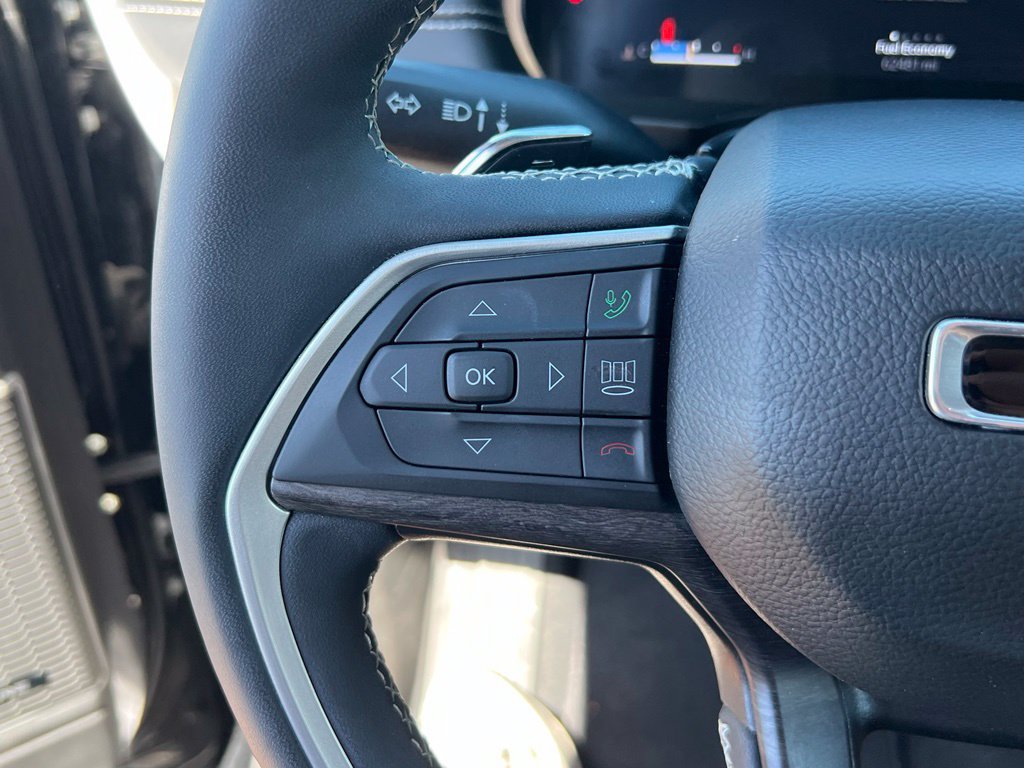 Used 2023 Jeep Grand Cherokee Limited AWD/4WD image 29