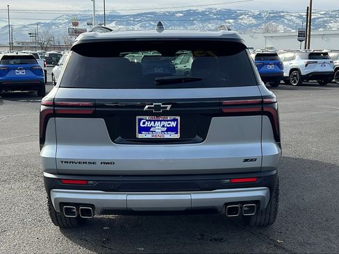 Certified 2025 Chevrolet Traverse Z71 w/ Enhanced Driving Package image 6