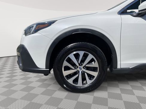 Used 2020 Subaru Outback Premium AWD/4WD image 11