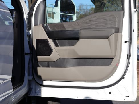 Used 2026 Ford F450 Platinum w/ Platinum Plus Package image 25