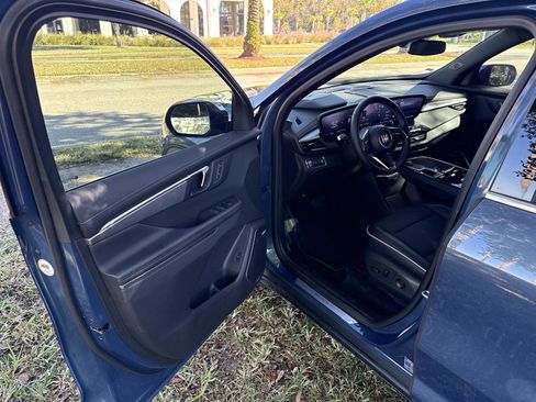 Used 2025 Buick Enclave Preferred image 19