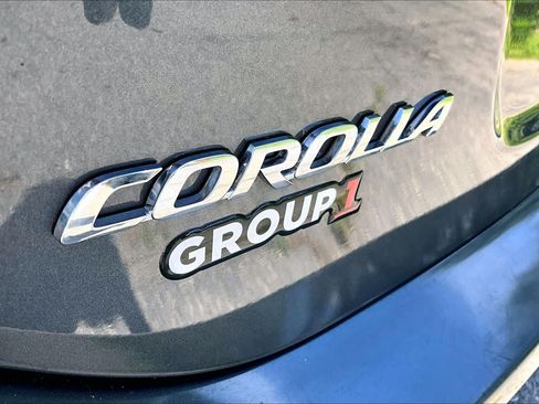 Used 2017 Toyota Corolla L w/ Carpet Mat Package (TMS) FWD image 10