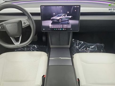Used 2025 Tesla Model 3 Long Range RWD image 46