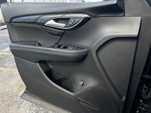 Used 2023 Buick Envision Essence image 20