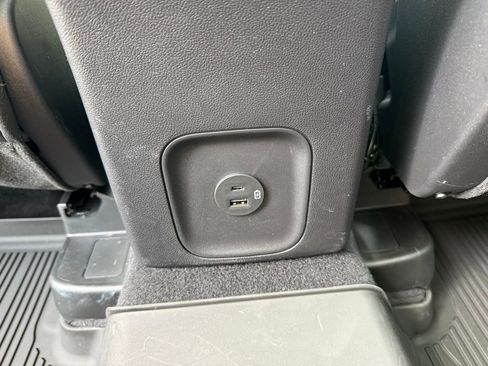 Certified 2022 Ford Escape SEL w/ SEL Stealth AWD Package image 22