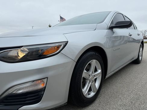 Used 2022 Chevrolet Malibu LS image 5