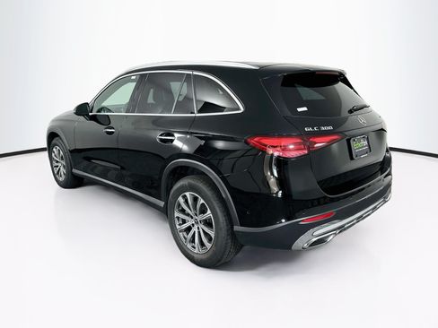 Used 2026 Mercedes-Benz GLC 300 4MATIC image 5