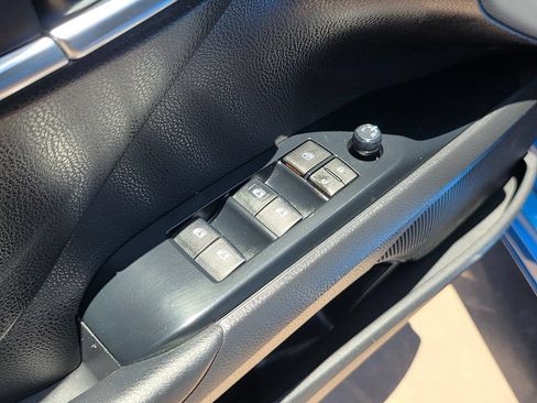 Used 2019 Toyota Camry SE FWD image 25