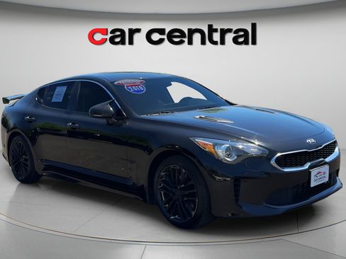 Used 2018 Kia Stinger AWD/4WD image 7