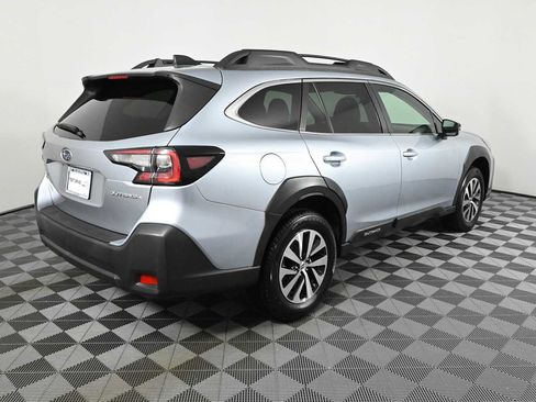 Used 2023 Subaru Outback Premium w/ Popular Package #1 AWD/4WD image 7