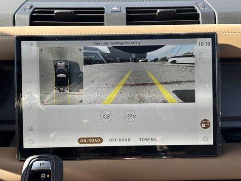 New 2025 Land Rover Defender 90 V8 image 29