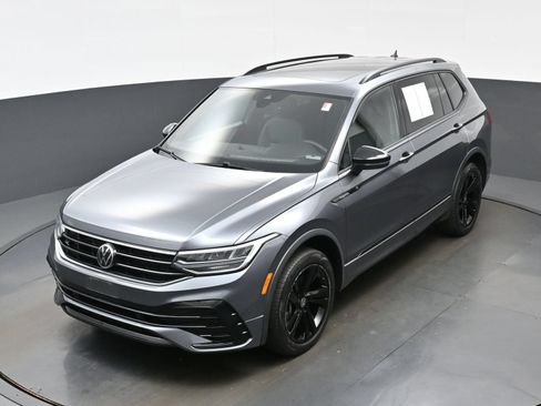 Used 2023 Volkswagen Tiguan SE R-Line AWD/4WD image 36