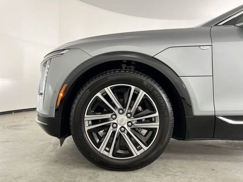 Used 2026 Cadillac Lyriq Premium Luxury image 34