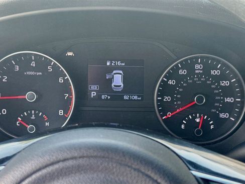 Used 2022 Kia Sportage LX FWD image 11