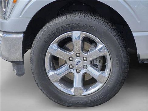 Used 2022 Ford F150 Lariat w/ Equipment Group 502A High AWD/4WD image 9