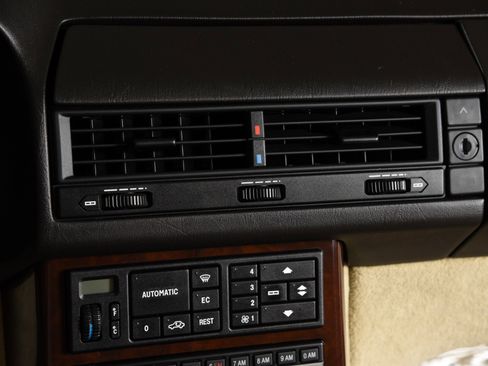 Used 1993 Mercedes-Benz 500 SL image 18