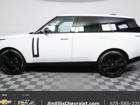 Used 2024 Land Rover Range Rover SE image 27