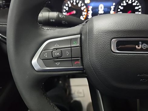 Used 2023 Jeep Compass Altitude image 19