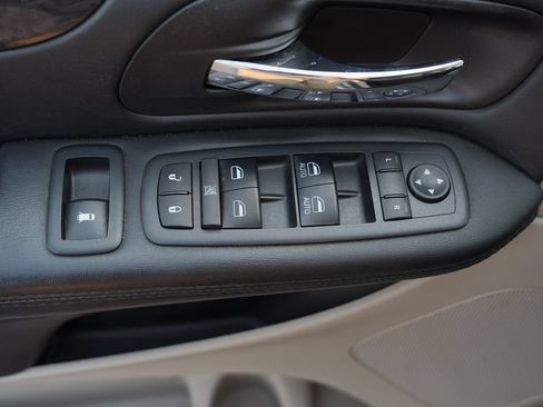 Used 2018 Dodge Grand Caravan SE w/ UConnect Hands-Free Group FWD image 17