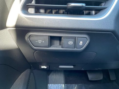 Used 2025 Kia K4 FWD image 24