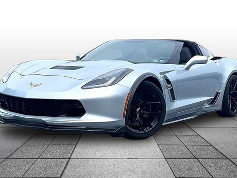 Used 2017 Chevrolet Corvette Grand Sport RWD image 2